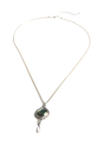 Femi Necklace in Labradorite Mix