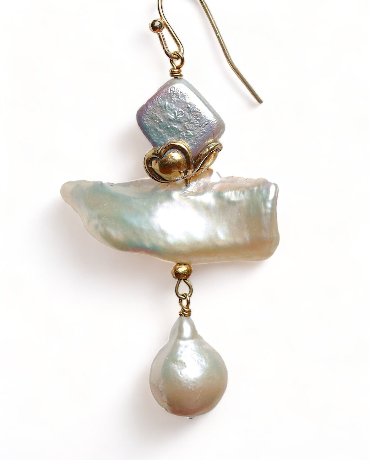 Florence Earring in White Pearl