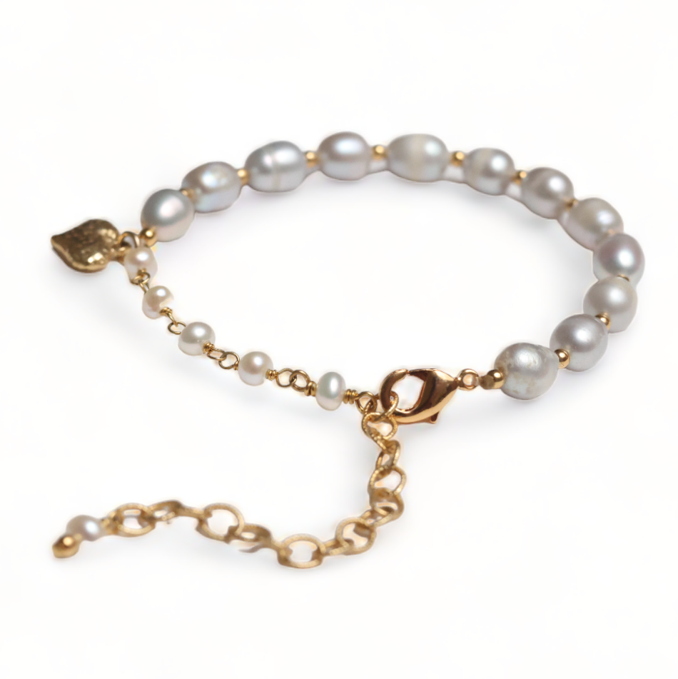 Breanne Bracelet in Pearl Mix