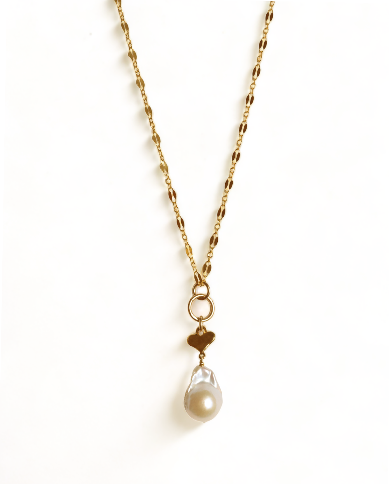 Kelly Necklace in White Pearl