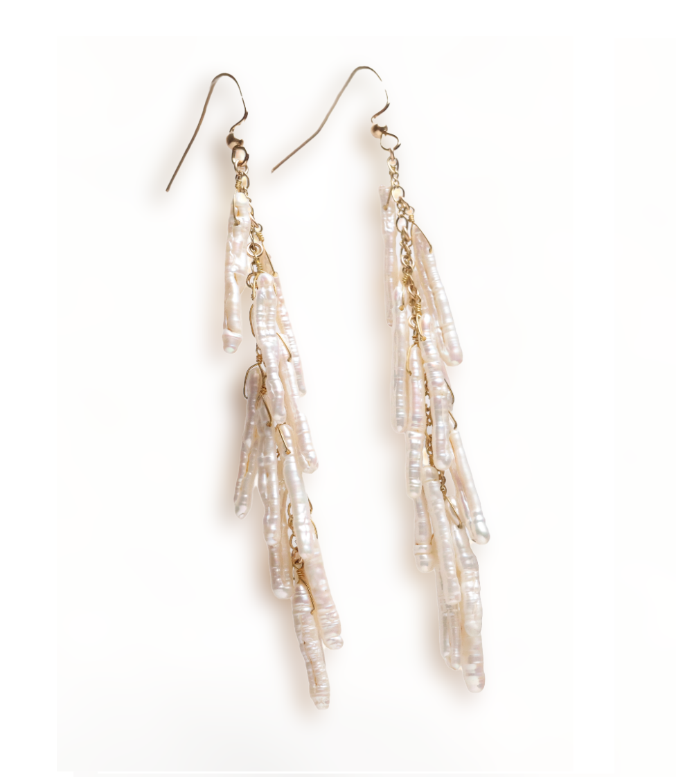 Penelope Earring in White Pearl