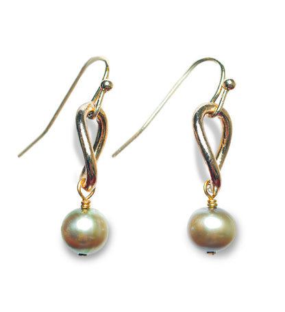 Jolie Earring in Green Pearl