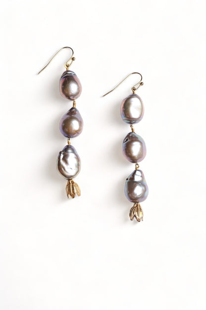 Monet Earring in Peacock Pearl