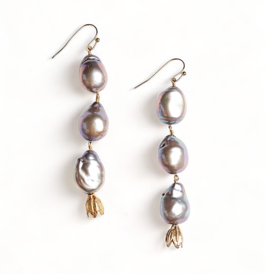 Monet Earring in Peacock Pearl