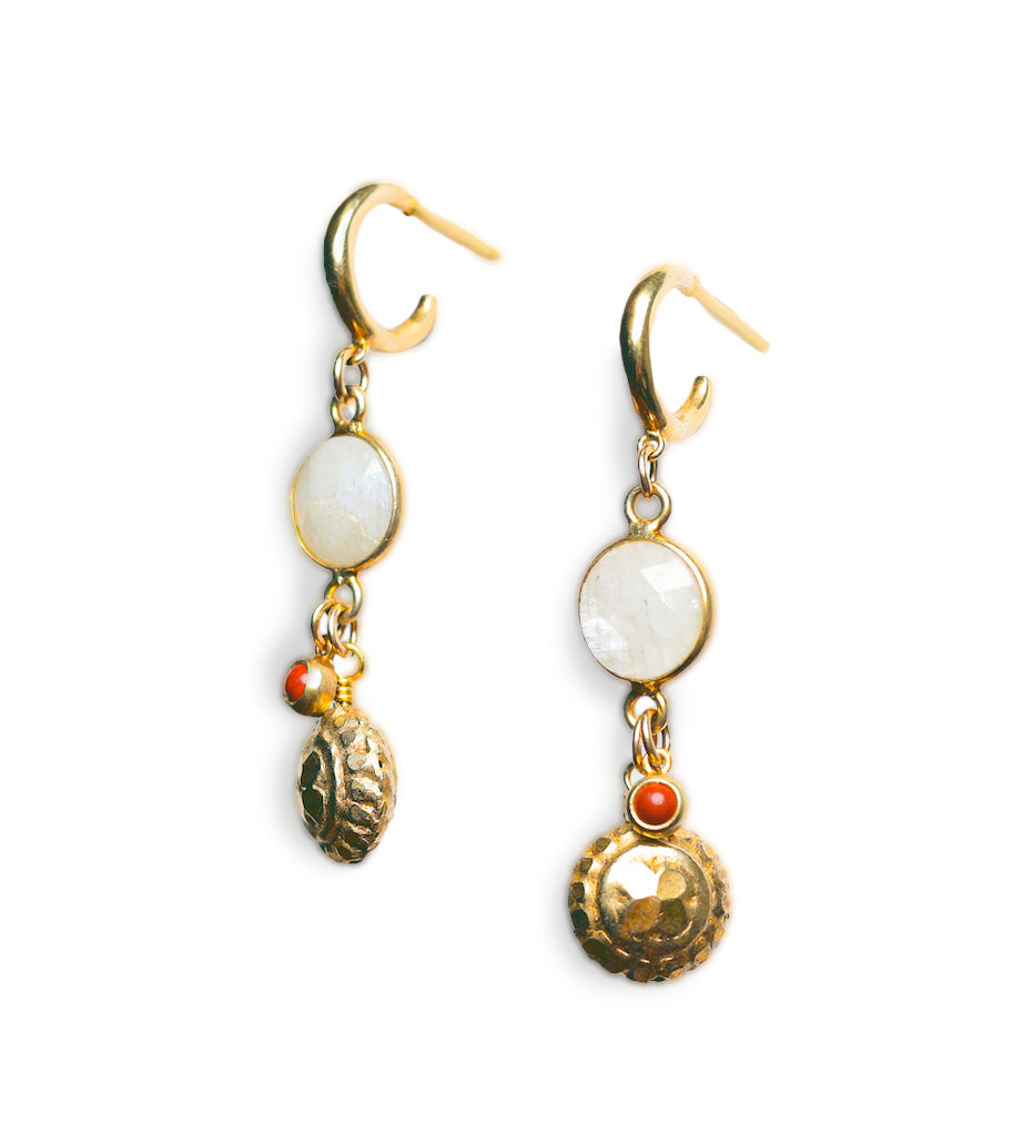 Maya Earring in Moonstone Mix