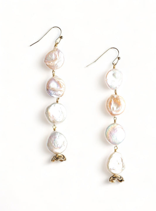 Clara Earring in White Pearl