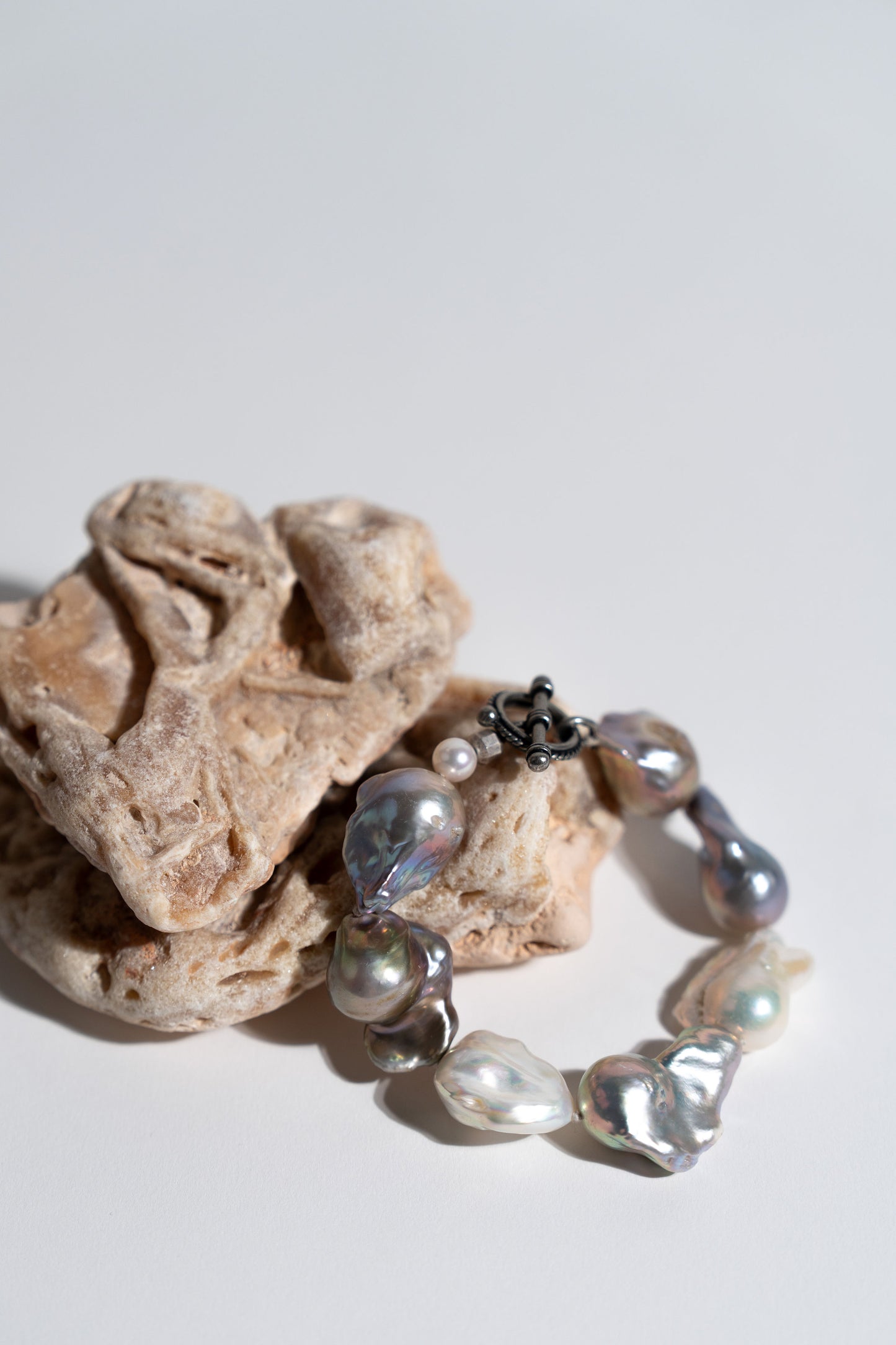 Charlotte Bracelet in Pearl Mix