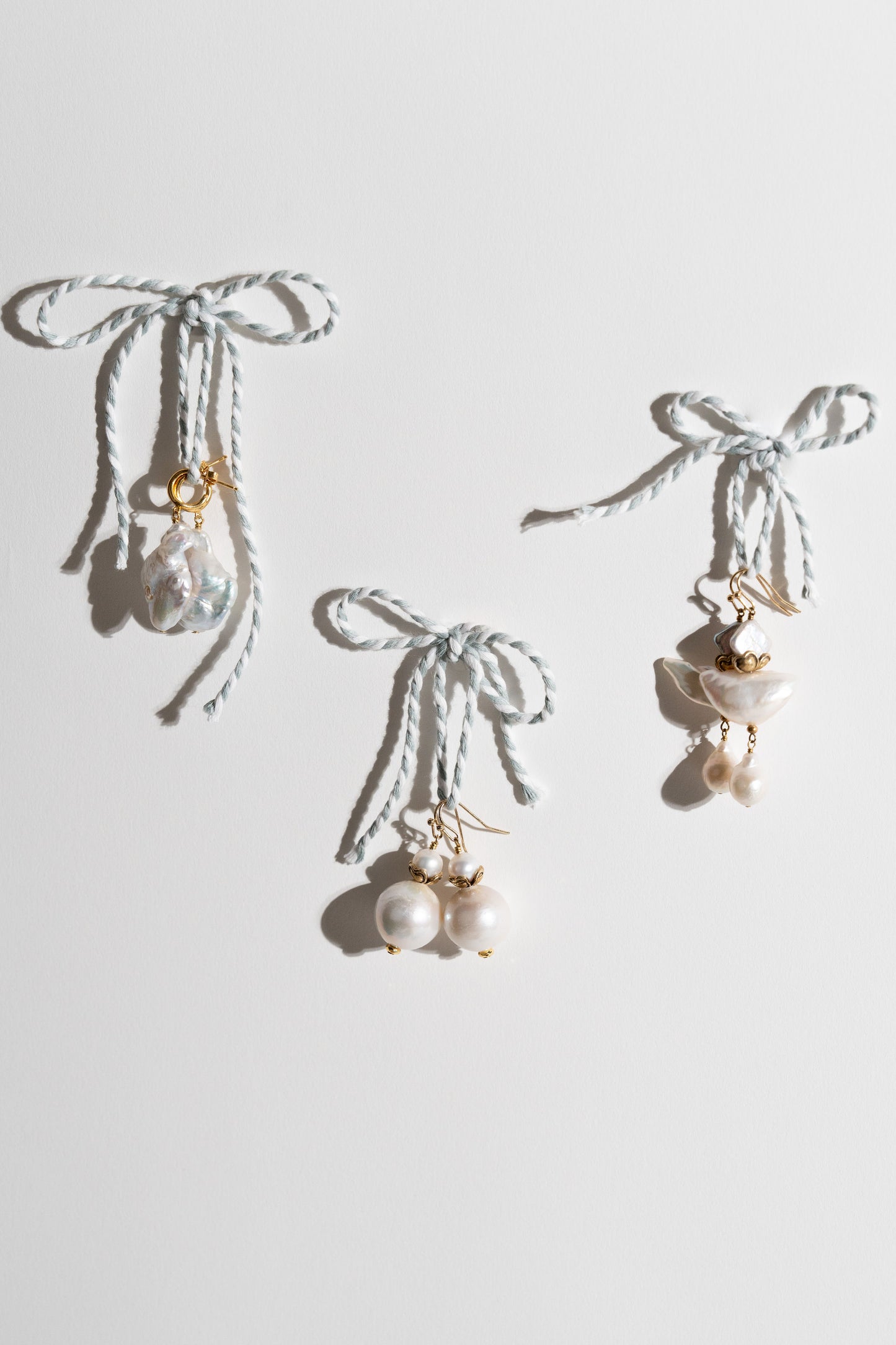 Fiona Earring in White Pearl